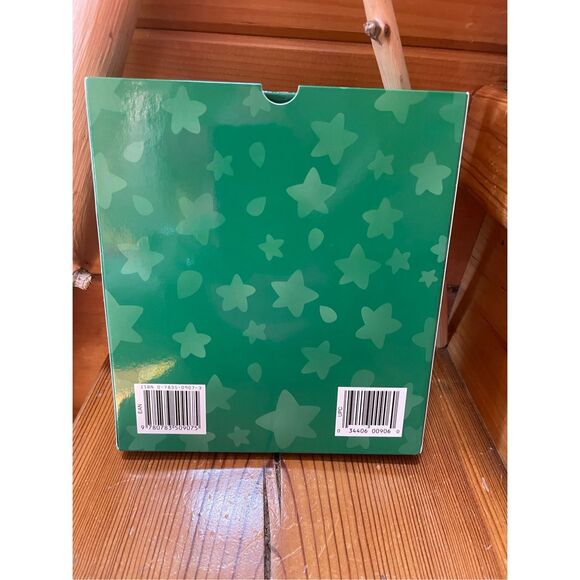 Baby's First Christmas: Creating a Family Tradition Hardcover photo memory book - Picture 2 of 3